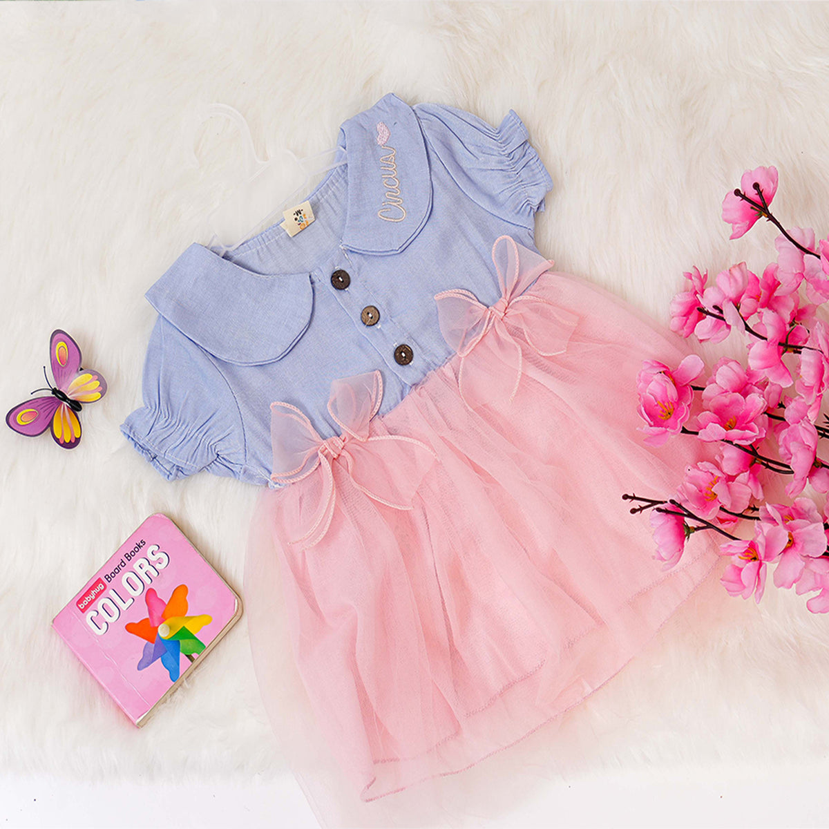 Bows and Buttons in Pinky Circus